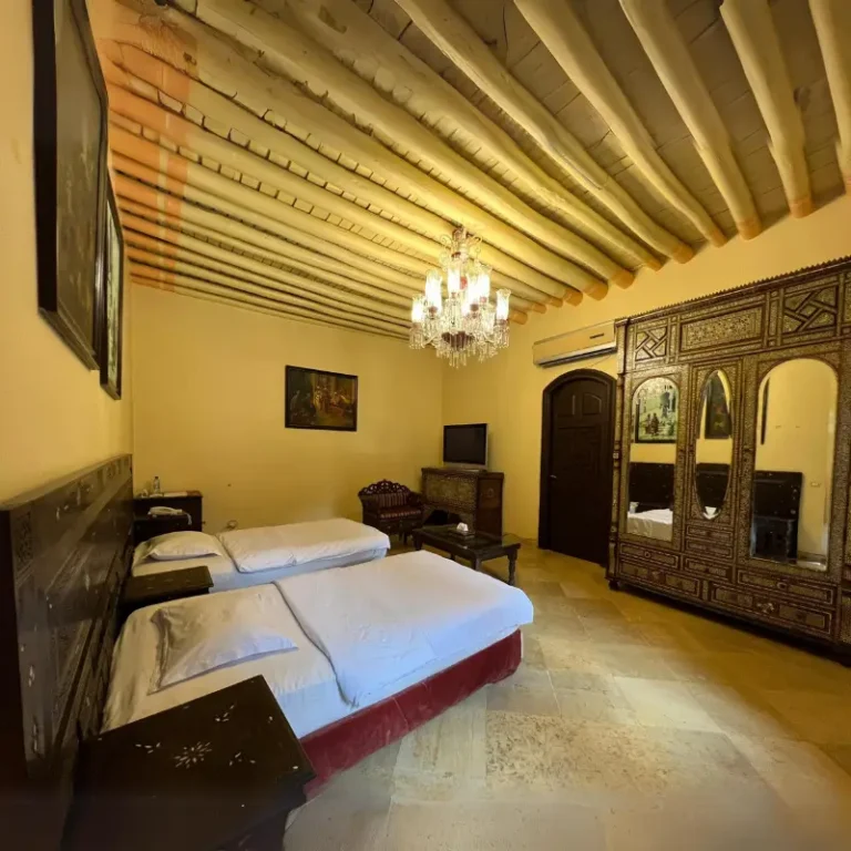 Talisman Hotel Twin Room (no 1) - 1
