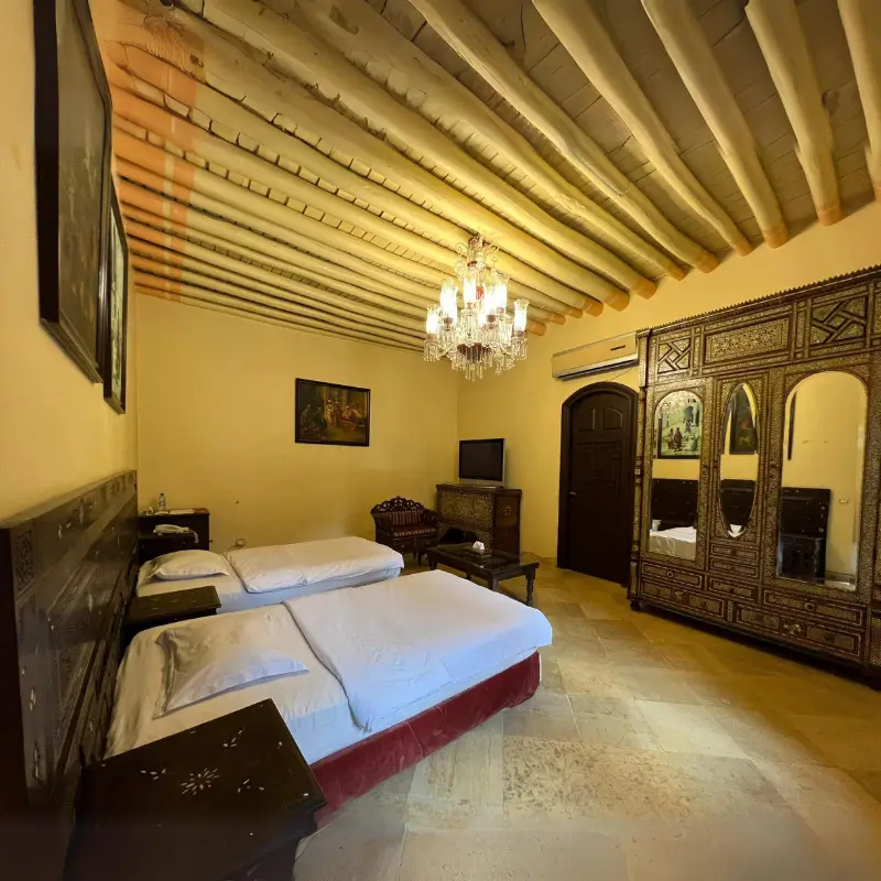 Talisman Hotel Twin Room (no 1) - 1