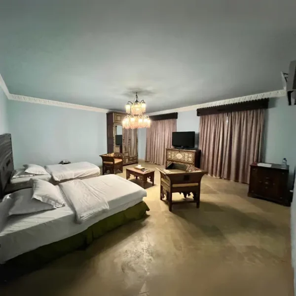 Talisman Hotel Twin Room (no 4) - 1